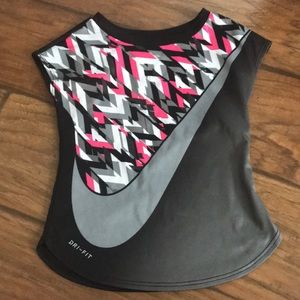Girls 2T Nike top